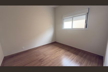 Casa à venda com 100m², 3 quartos e 4 vagas