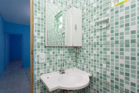 Banheiro  de casa para alugar com 1 quarto, 40m² em Jardim Margarida, São Paulo