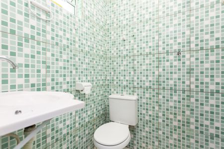 Banheiro  de casa para alugar com 1 quarto, 40m² em Jardim Margarida, São Paulo