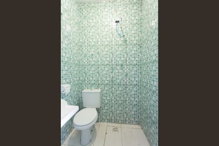 Banheiro  de casa para alugar com 1 quarto, 40m² em Jardim Margarida, São Paulo