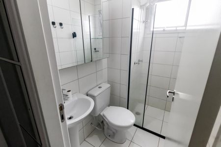 Banheiro de apartamento para alugar com 2 quartos, 49m² em Vila Andrade, São Paulo