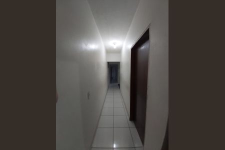 Casa à venda com 250m², 5 quartos e 2 vagasCorredor