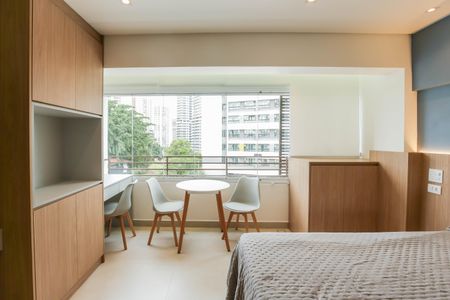 Apartamento para alugar com 27m², 1 quarto e sem vagaStudio - Quarto e Cozinha