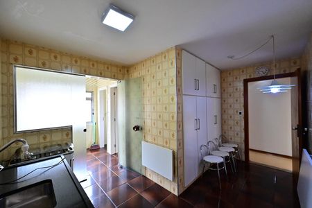 Apartamento à venda com 84m², 2 quartos e 1 vagaCozinha