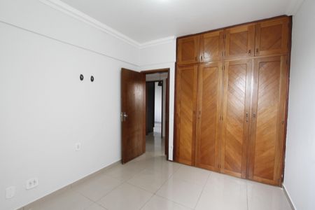 Apartamento para alugar com 106m², 3 quartos e 2 vagasQuarto 2