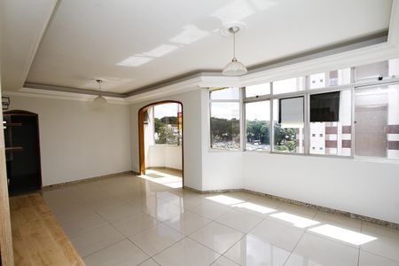 Sala de apartamento para alugar com 3 quartos, 106m² em Coração Eucarístico, Belo Horizonte