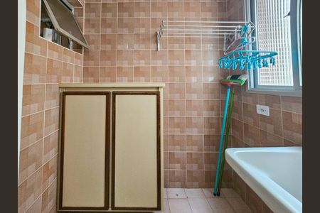 Área de serviço de apartamento para alugar com 3 quartos, 40m² em Jardim Belmar, Guarujá