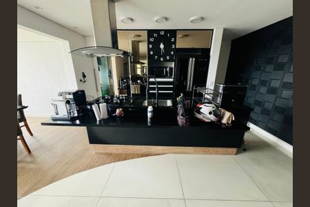 Foto 07 de apartamento à venda com 2 quartos, 160m² em Jardim Tupanci, Barueri