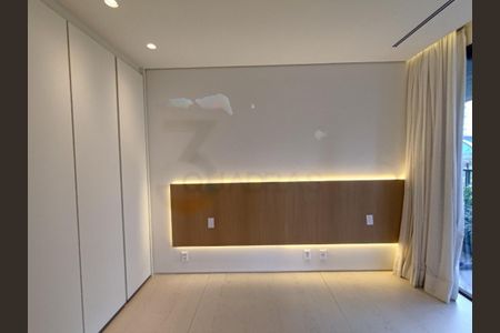 Apartamento à venda com 480m², 4 quartos e 4 vagasFoto 32