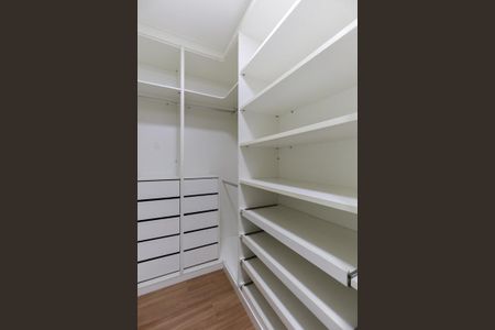 Casa para alugar com 150m², 3 quartos e 3 vagasCloset da suíte 1