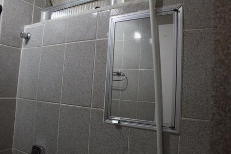 Banheiro de apartamento para alugar com 1 quarto, 36m² em Jacarepaguá, Rio de Janeiro