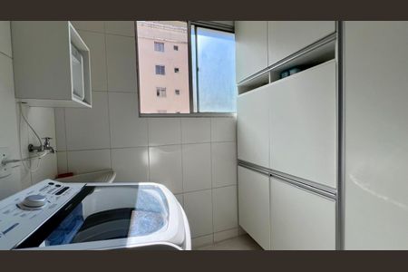 Apartamento à venda com 76m², 3 quartos e 1 vagaÁrea de Serviço