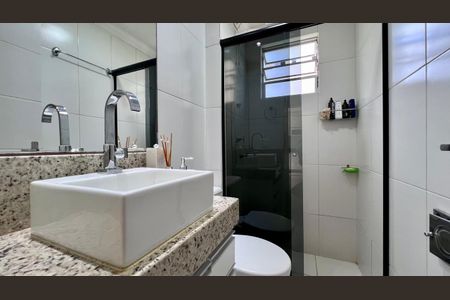 Apartamento à venda com 76m², 3 quartos e 1 vagabanho