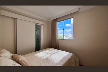 Apartamento à venda com 76m², 3 quartos e 1 vagaquarto 