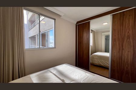 Apartamento à venda com 76m², 3 quartos e 1 vagaquarto 