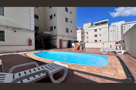 Apartamento à venda com 76m², 3 quartos e 1 vagaÁrea comum - Piscina