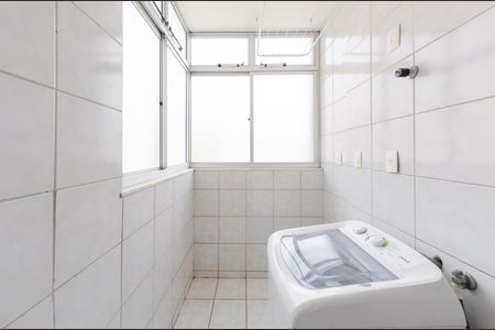 Apartamento à venda com 60m², 2 quartos e 1 vagaÁrea de serviço