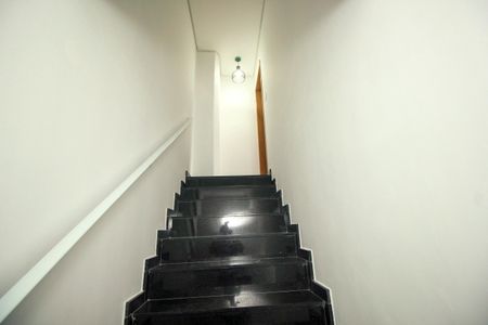 Apartamento à venda com 100m², 3 quartos e 1 vagaEscada