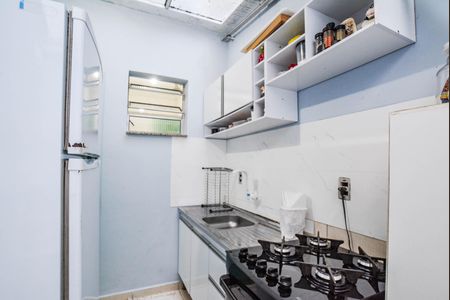 Apartamento à venda com 49m², 2 quartos e 1 vaga Apartamento à venda com 49m², 2 quartos e 1 vagaCozinha e Área de Serviço