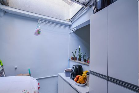 Apartamento à venda com 49m², 2 quartos e 1 vaga Apartamento à venda com 49m², 2 quartos e 1 vagaCozinha e Área de Serviço
