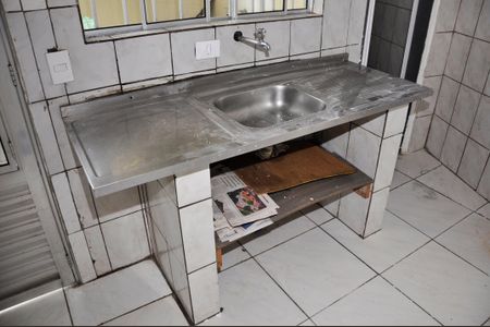 Casa para alugar com 75m², 1 quarto e sem vaga