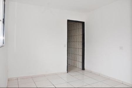 Casa para alugar com 75m², 1 quarto e sem vaga