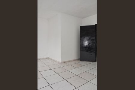 Casa para alugar com 75m², 1 quarto e sem vaga