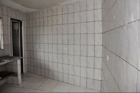 Casa para alugar com 75m², 1 quarto e sem vaga