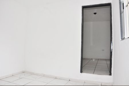 Casa para alugar com 75m², 1 quarto e sem vaga