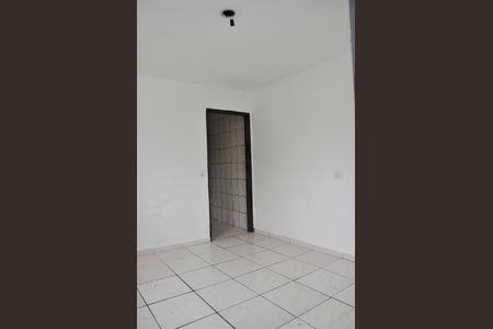 Casa para alugar com 75m², 1 quarto e sem vaga