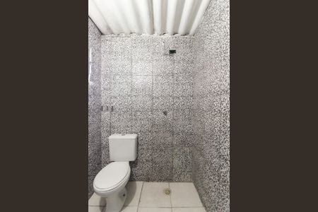 Banheiro de casa para alugar com 1 quarto, 40m² em Jardim Margarida, São Paulo