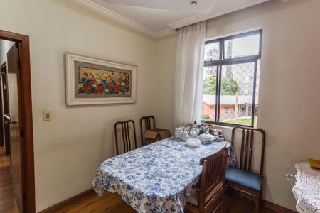 Apartamento à venda com 113m², 4 quartos e 2 vagasCopa