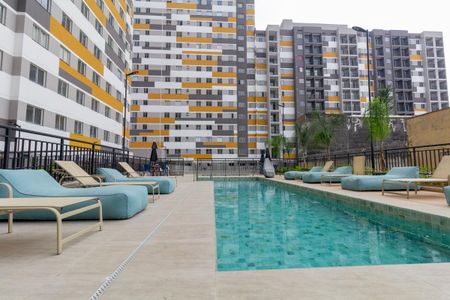 Apartamento para alugar com 34m², 2 quartos e sem vaga Apartamento para alugar com 34m², 2 quartos e sem vagaÁrea comum - Piscina