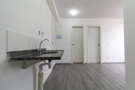 Apartamento para alugar com 34m², 2 quartos e sem vaga Apartamento para alugar com 34m², 2 quartos e sem vagaCozinha e Área de Serviço