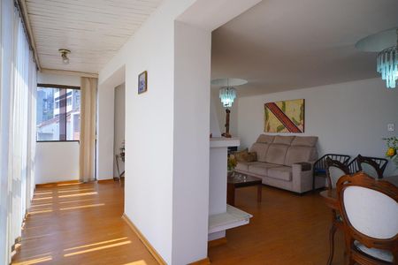 Apartamento à venda com 270m², 4 quartos e 2 vagasSala