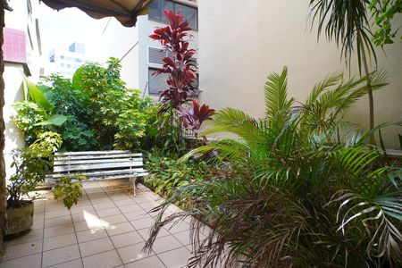 Apartamento à venda com 270m², 4 quartos e 2 vagasHall  de entrada 