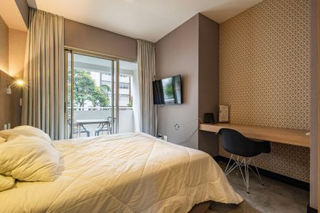 Studio à venda com 24m², 1 quarto e 1 vaga Studio à venda com 24m², 1 quarto e 1 vagaStudio