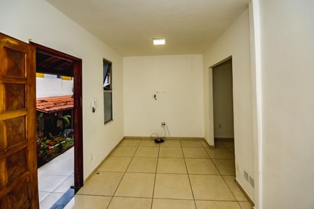 Casa à venda com 3 quartos, 95m² em Copacabana, Belo Horizonte