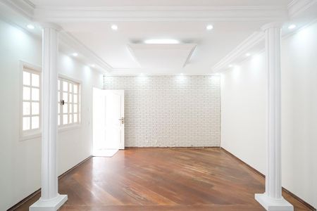 Casa para alugar com 354m², 3 quartos e 8 vagasSala