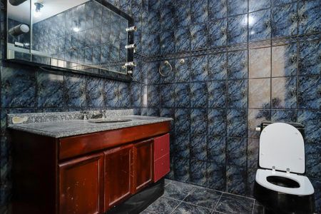 Casa para alugar com 354m², 3 quartos e 8 vagasBanheiro da suíte