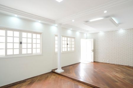 Sala de casa para alugar com 3 quartos, 354m² em Osvaldo Cruz, São Caetano do Sul