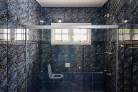 Casa para alugar com 354m², 3 quartos e 8 vagasBanheiro da suíte