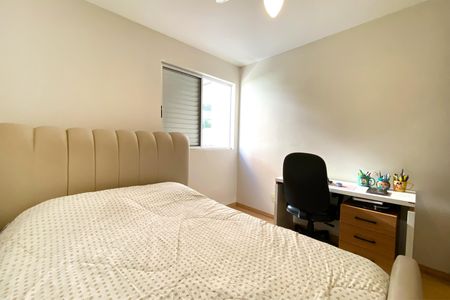 Apartamento à venda com 69m², 2 quartos e 1 vagaQuarto 2