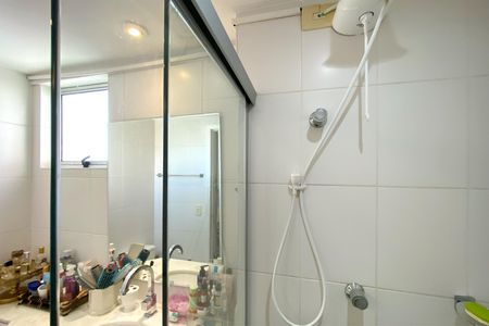 Apartamento à venda com 69m², 2 quartos e 1 vagaBanheiro da Suíte 1