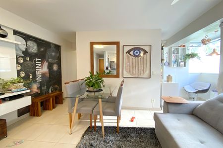 Apartamento à venda com 69m², 2 quartos e 1 vagaSala