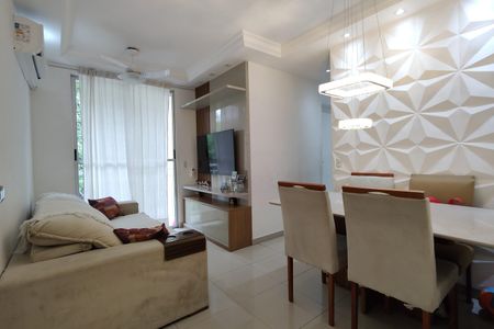 Sala de apartamento à venda com 2 quartos, 47m² em Taquara, Rio de Janeiro