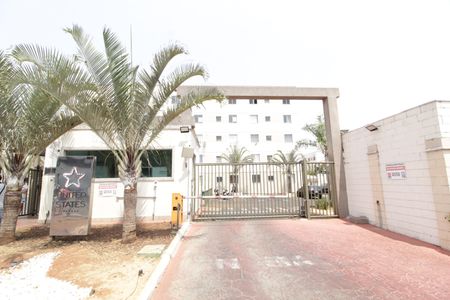 Apartamento para alugar com 47m², 2 quartos e 1 vagaFachada e portaria