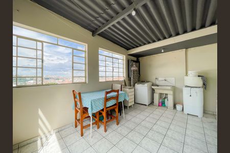 Casa à venda com 258m², 3 quartos e 3 vagasÁrea de Serviço