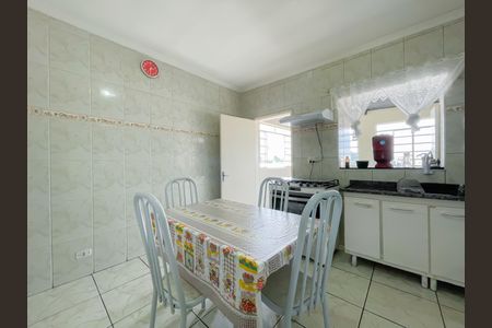 Casa à venda com 258m², 3 quartos e 3 vagasCozinha