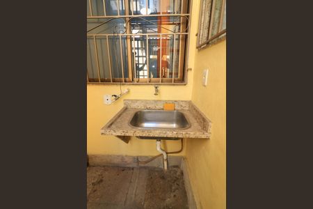 Casa para alugar com 56m², 2 quartos e 1 vagaÁrea de Serviço